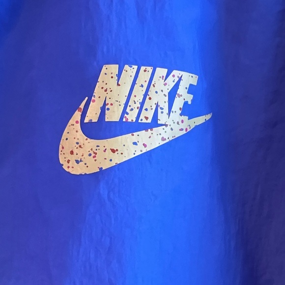 Throwback Nike Jacket - Picture 5 of 5
